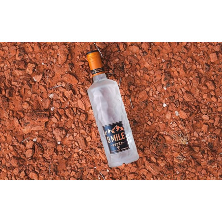 9 MILE VODKA 0.7L -  | Pravalia cu licori.